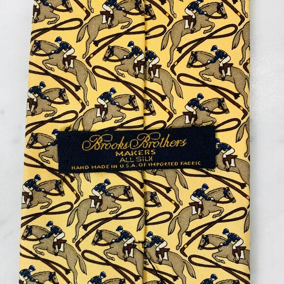 BROOKS BROTHERS MAKERS Tie Silk 59"x3-5/8" Yellow Horse Rider Jumping Whip EUC - Picture 5 of 8